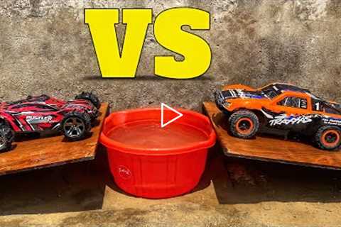 Traxxas Slash 4x4 vs Traxxas Rustler 4x4 | Remote Control Car | RC Cars