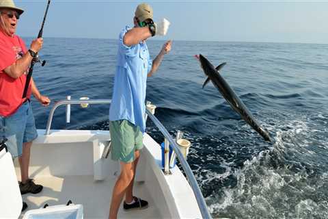 How do i prepare for a charter fishing trip?