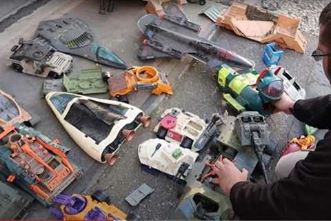 BUYing Large amount of 80s GI JOE Action Figures & Vehicles - Lets Dive in and SEE ! Plastic..