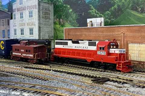 Fred Eisen''s Western Maryland/ Chessie System HO Scale Model Railroad