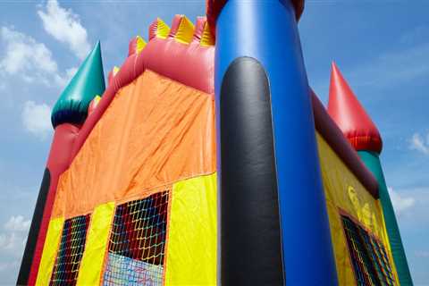 What is a Moon Bounce and How to Choose the Right One