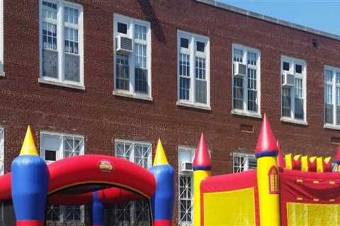 How Much Does a Moon Bounce Cost?