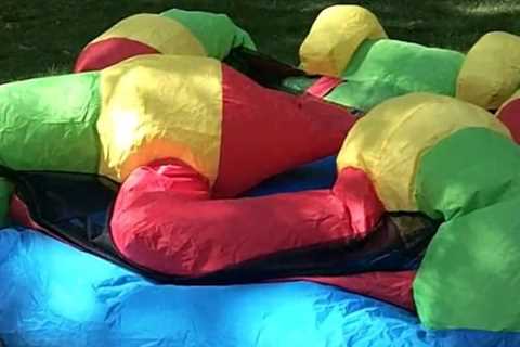 What is a Moon Bounce and How to Choose the Right One