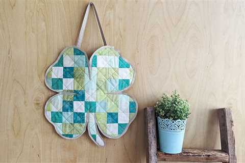 WeAllSew Tutorial: St. Patrick's Day Wall Hanging