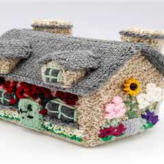 Frankie Brown Delights Knitters Everywhere Once Again With Her Free ‘Summer Cottage’ Pattern