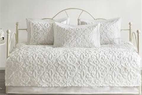 What Size Comforter For Daybed? Find the Perfect Fit Now! - Top Good Sleep