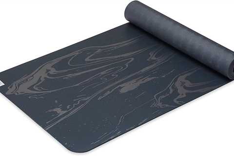 Gaiam Dry-Grip Yoga Mat: Detailed Review