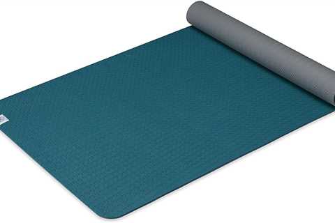 Gaiam Yoga Mat Review: Perfect for Yoga & Pilates