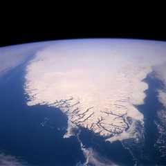 The Polar Retrospective – A French in Greenland, record Arctic heat, a new view on an old Polar..