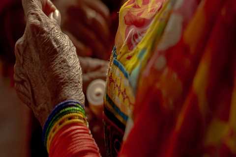 The Collaborative World of Artisans in Panama City, Florida: A Closer Look at the Power of..