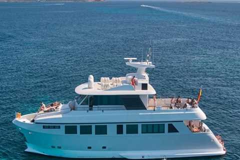 How Boat Tours Help You Fall in Love with Your New Location