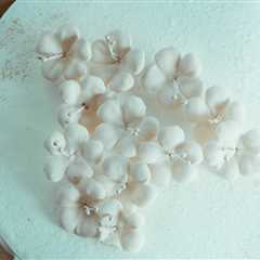 Soy Wax Guide: Benefits, Types & Buying Tips for Candle Making