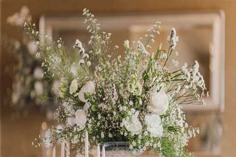 Create a Timeless Wedding with Antique Inspiration & Florals